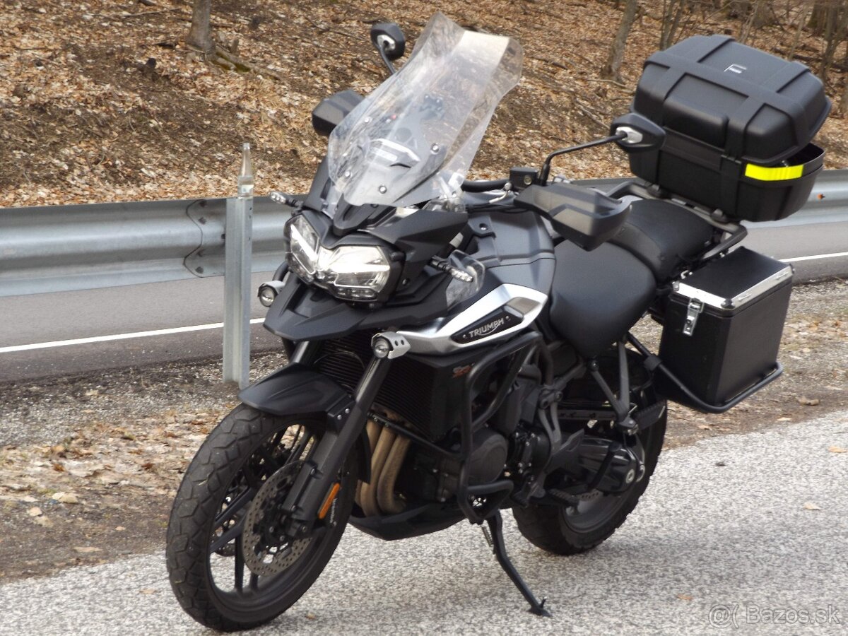 TRIUMPH explorer 1200 XRT