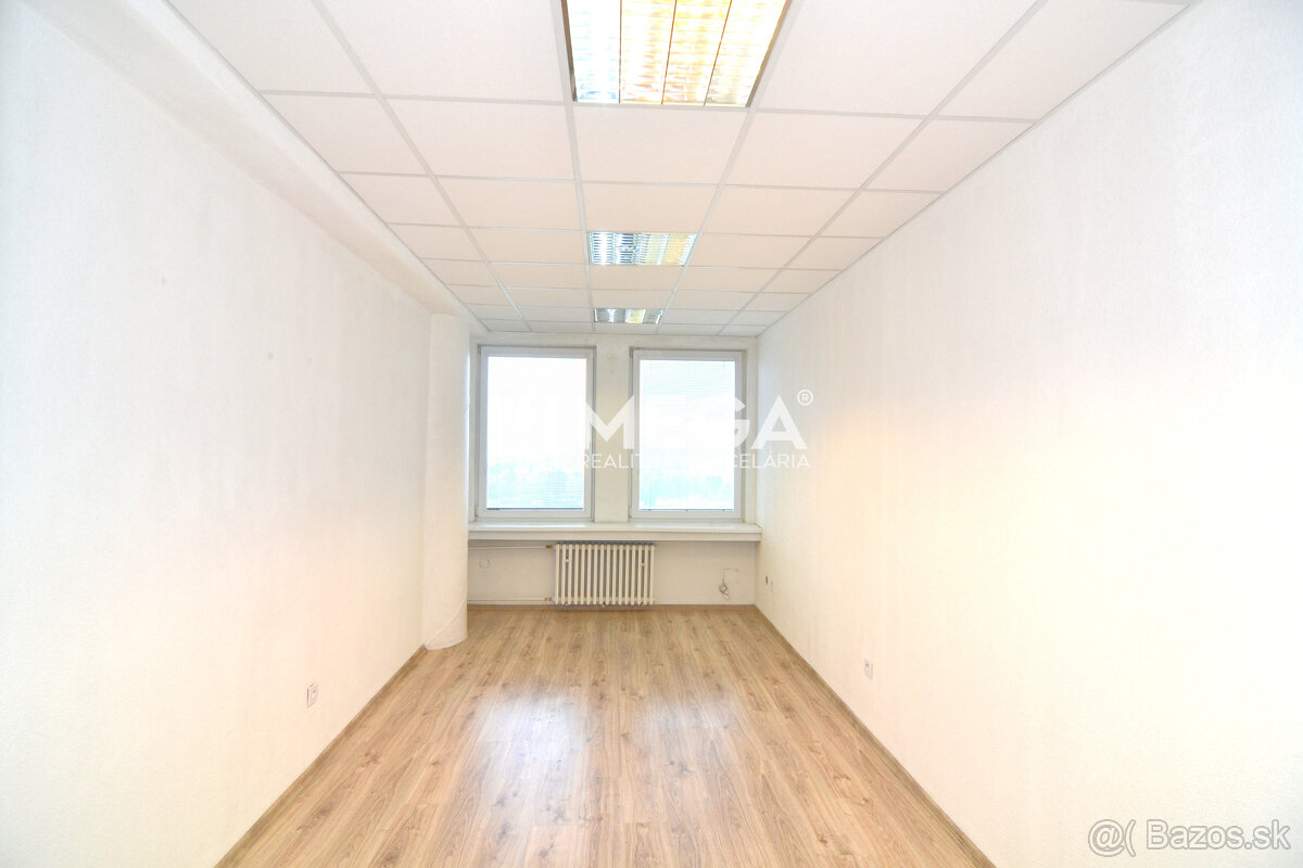 NA PRENÁJOM kancelárie v centre mesta – 17,5 m² BEZ DEPOZITU