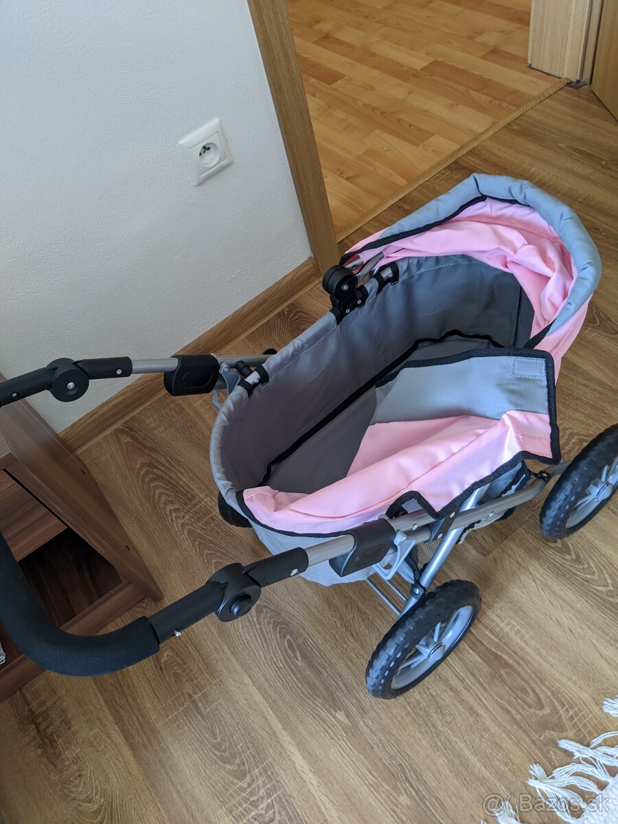 Kočík pre bábiku