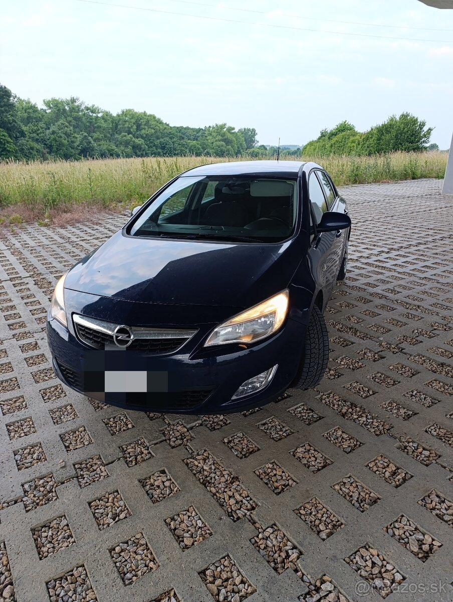 Opel Astra 1,4 Turbo Lpg