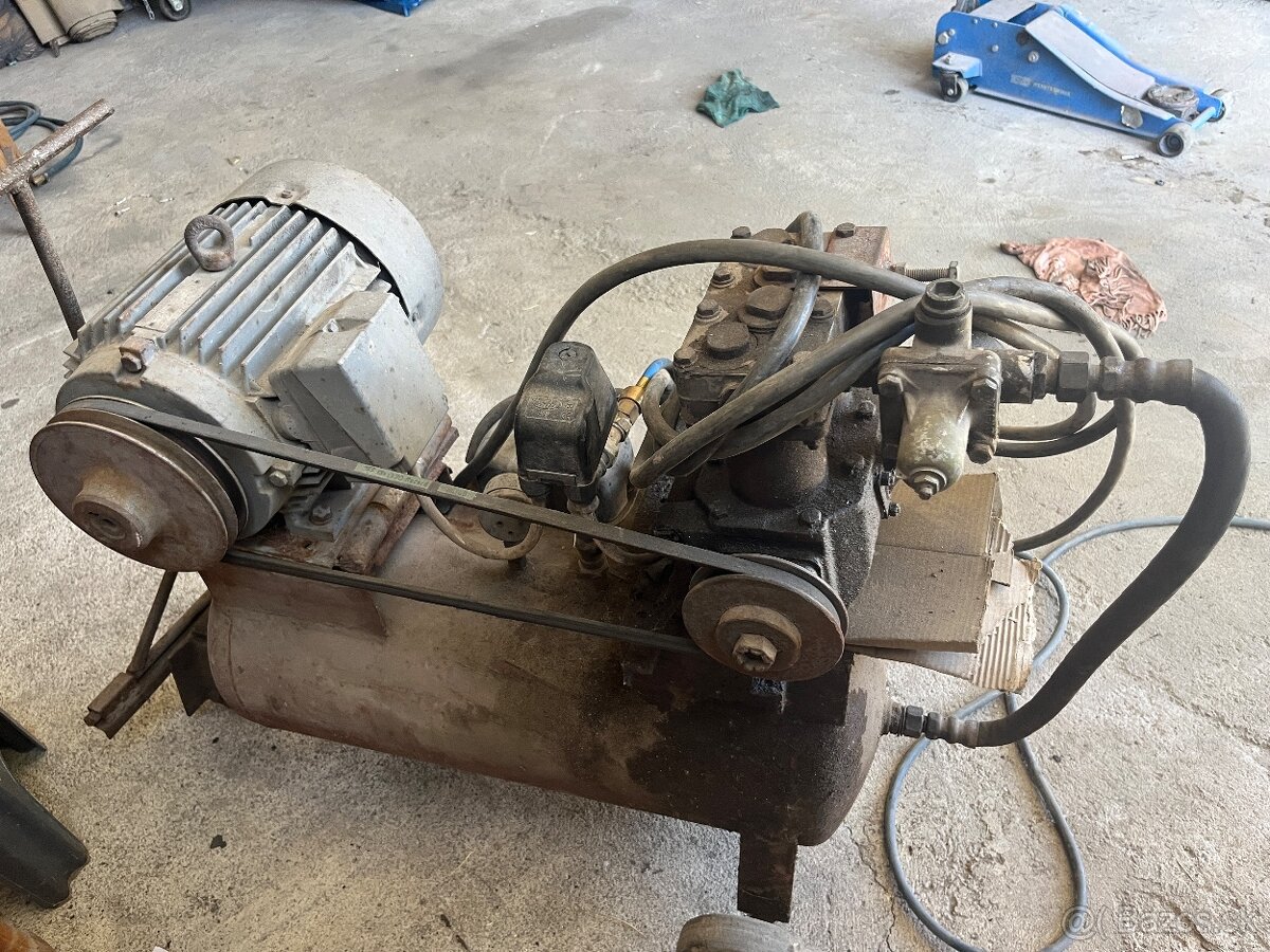 Kompresor tatra 2 valec