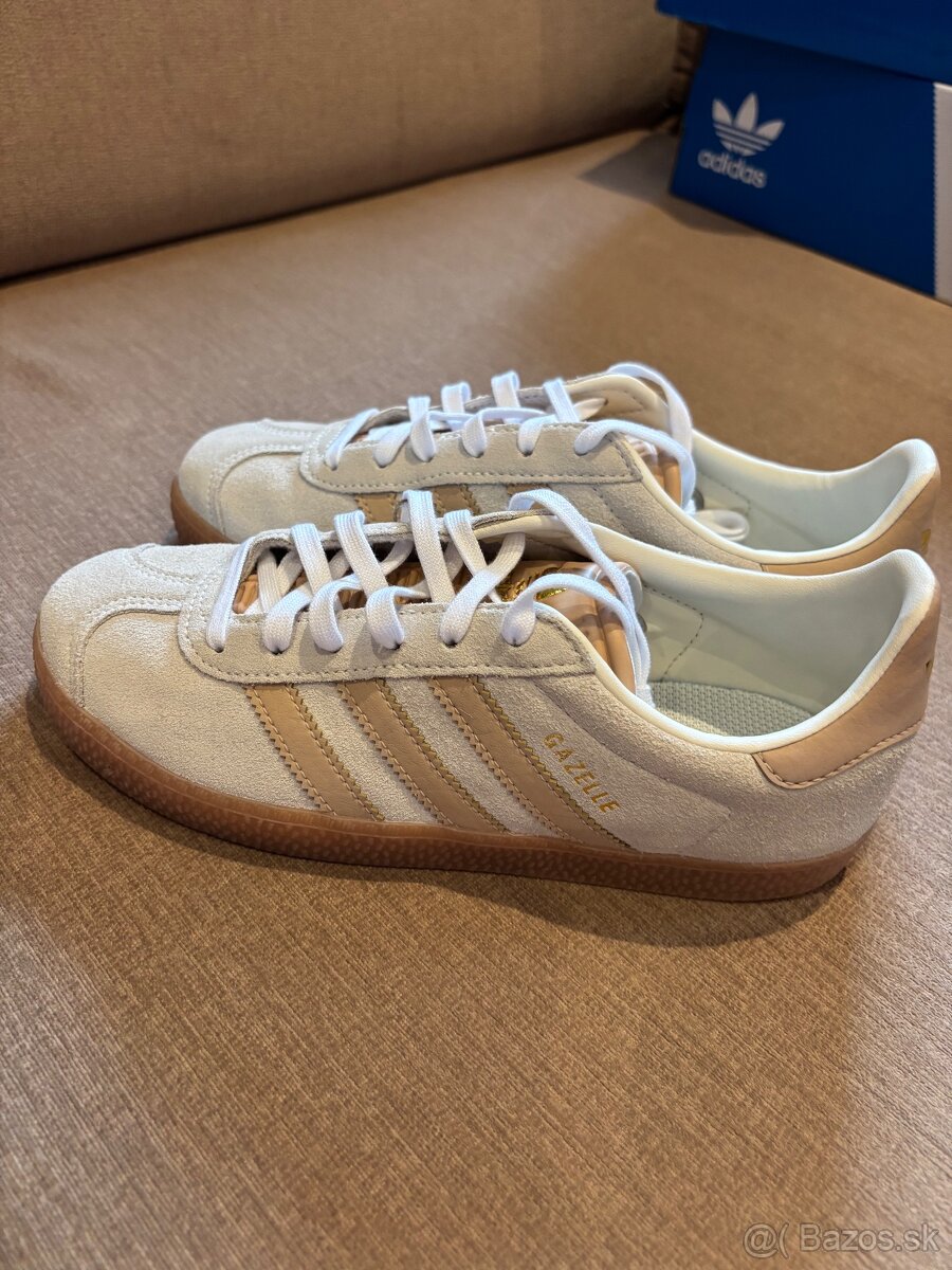 Adidas tenisky gazelle J