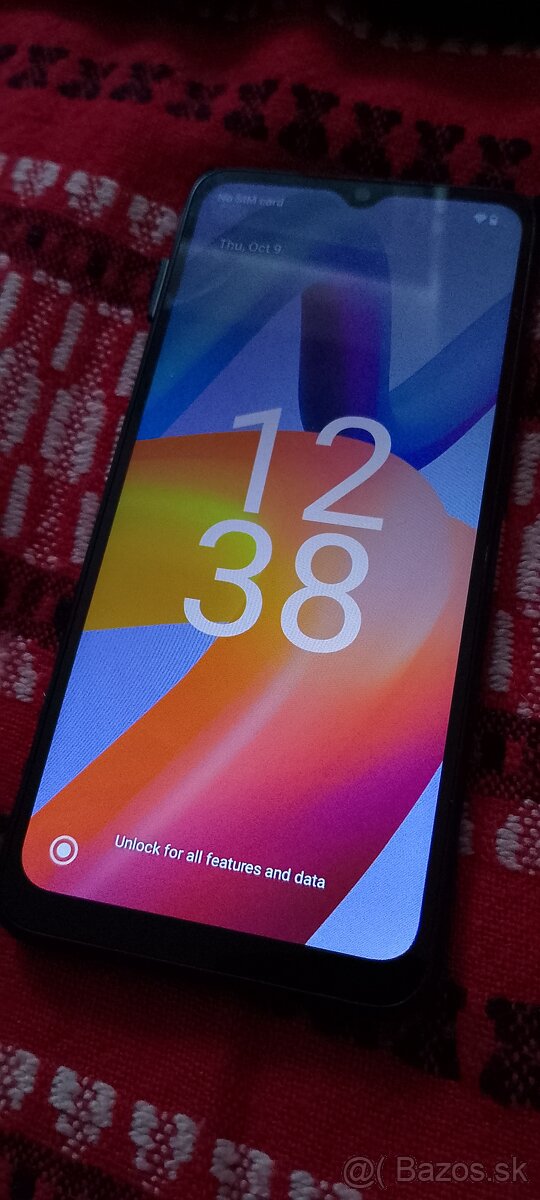 Redmi A2 ako novy, baterka vydrzi 2-3dni android 13go