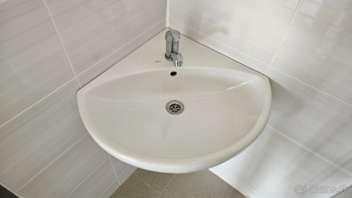 Predám 2ks umývadlo spolu s batériou