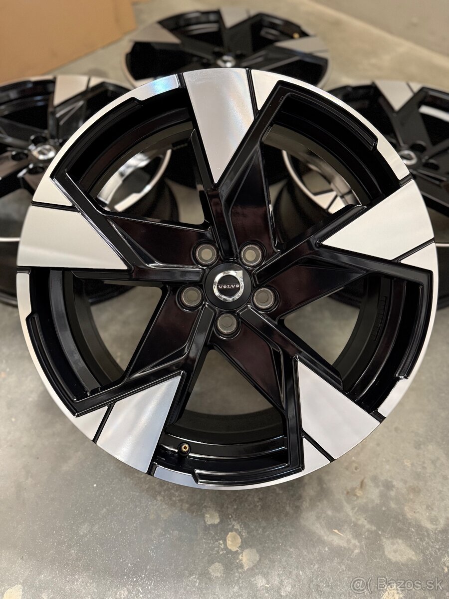Nepoužité hliníkové disky Volvo 5x108 R20 Volvo EX30 V90 S90