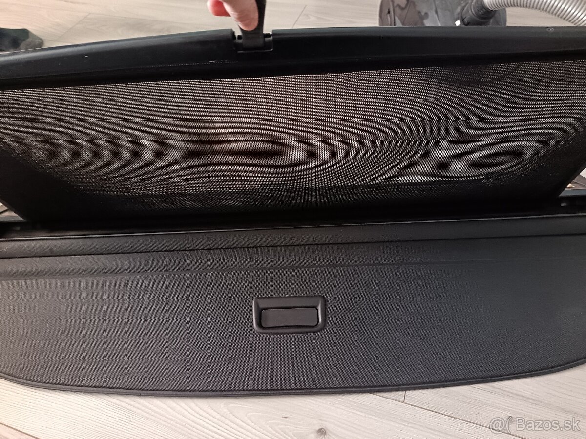 Audi A4 B6 Roleta kufru