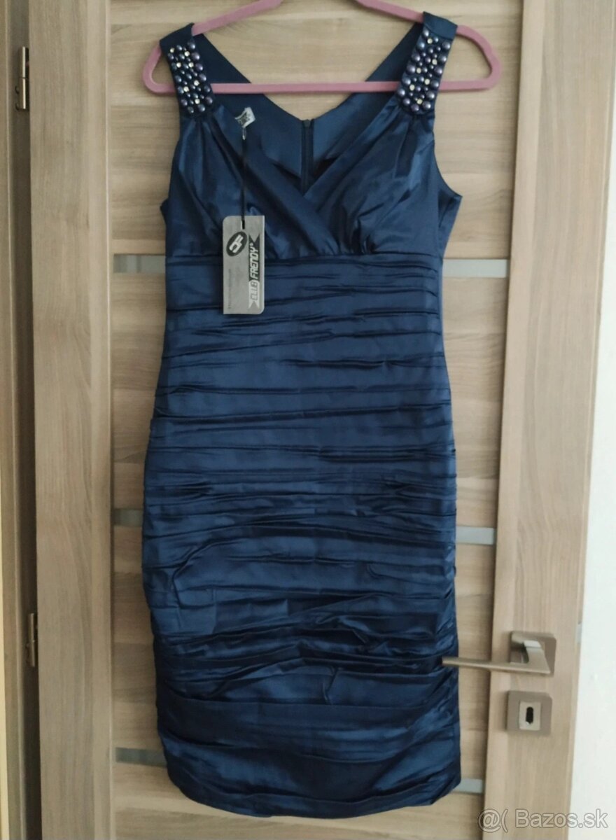 Nové elegantné šaty veľkosť M