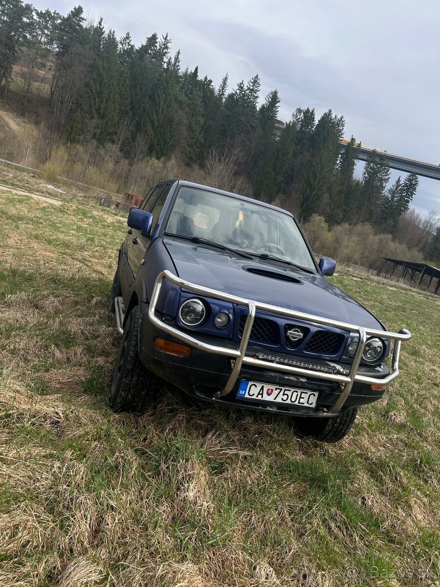 Nissan terrano 2
