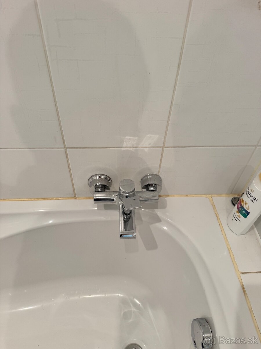 Vaňová nástenná batéria – chróm