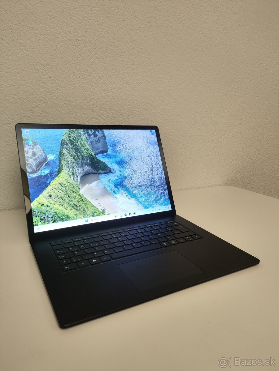 Microsoft Surface Laptop 4 | Intel Core i7 1185G7 • 16 GB RA