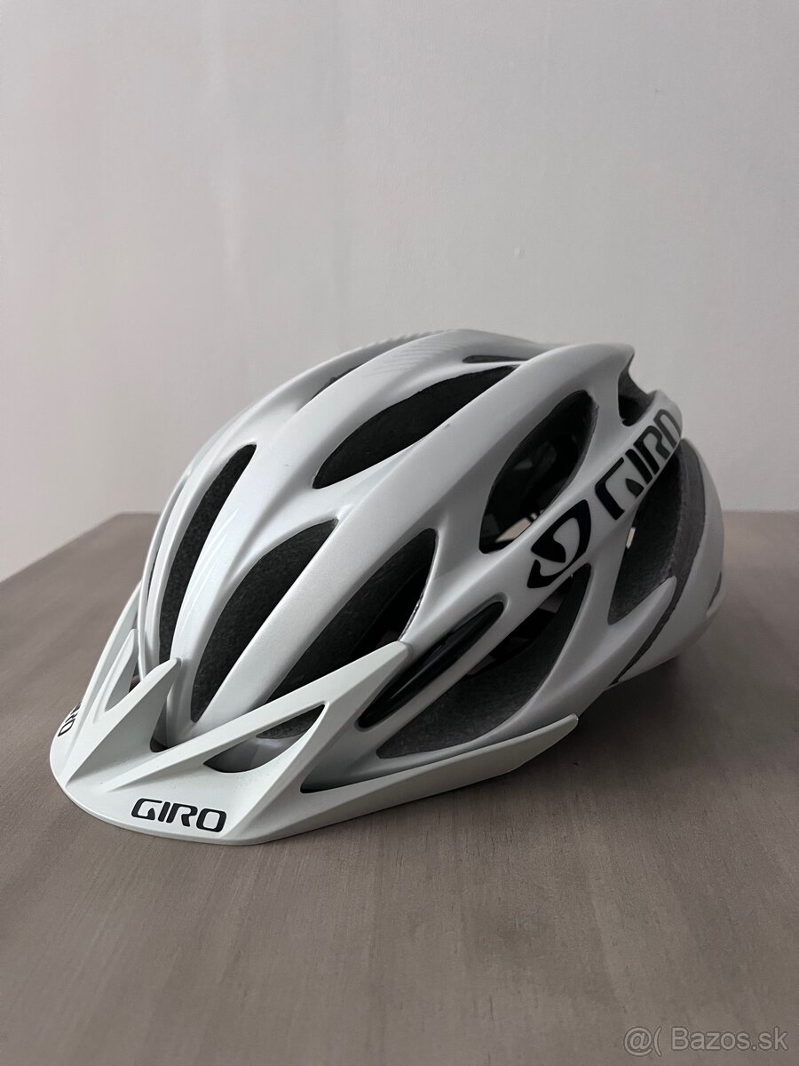 Giro Athlon prilba