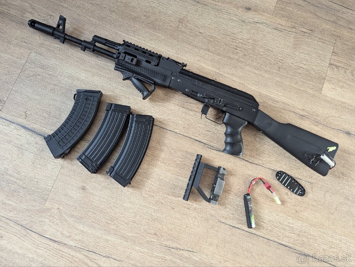 CYMA CM.040 full metal AK74