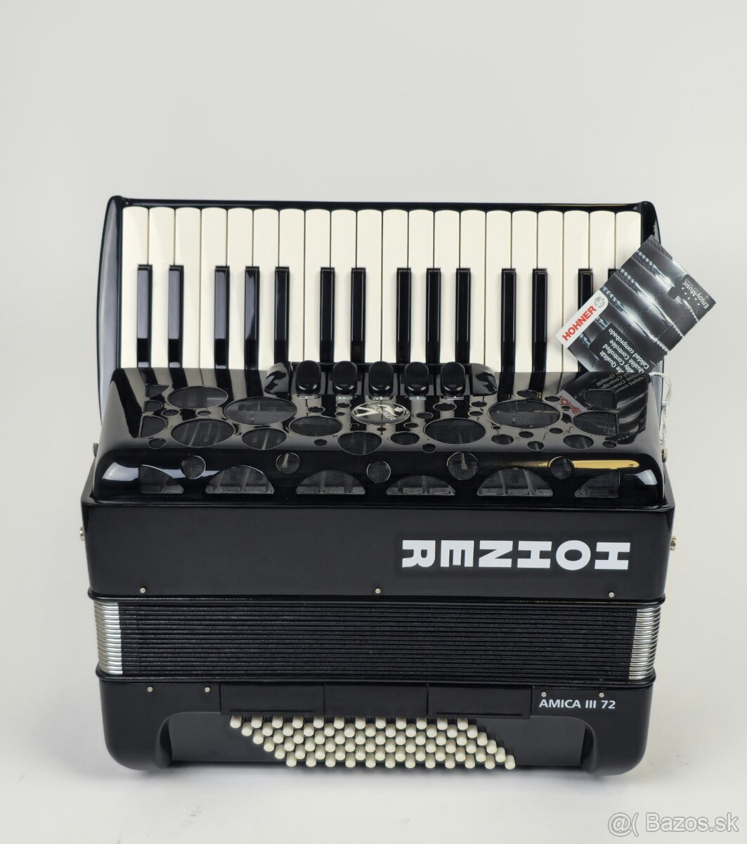 Nový akordeón Hohner AMICA III, 72bas, 3 hlas + záruka