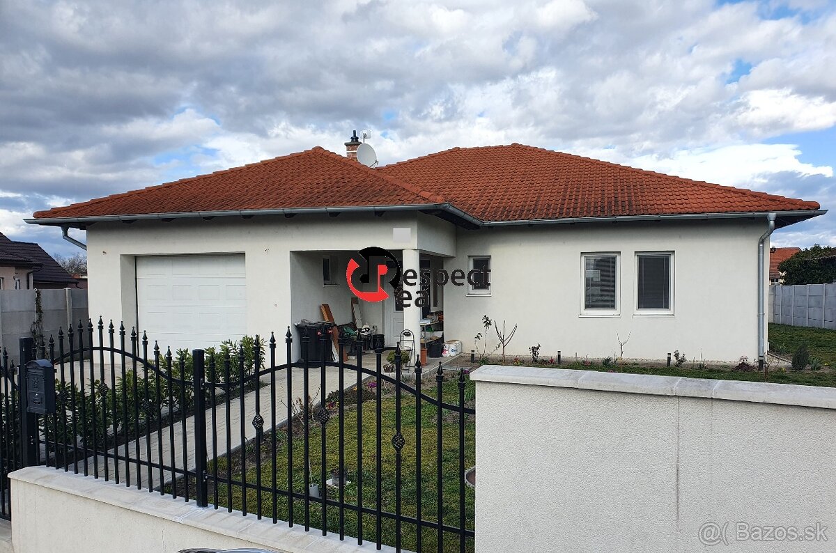 3-izbový rodinný dom s garážou v obci Veľké Blahovo