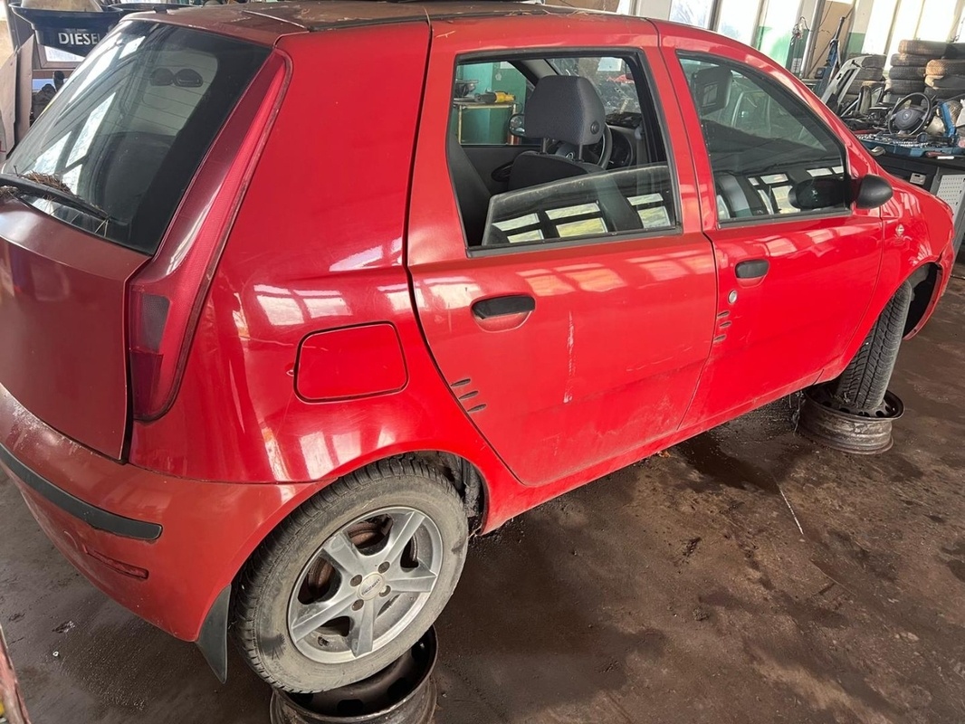 Fiat Punto 2 1.2 kód motora 188A4000
