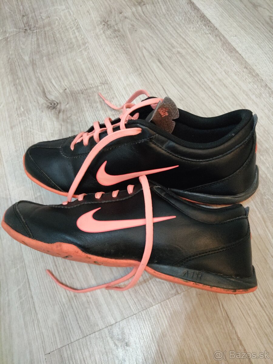 tenisky Nike