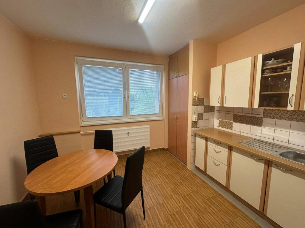 ALL INCLUSIVE | NA PREDAJ 1,5-IZBOVÝ BYT V DUNAJSKEJ STREDE