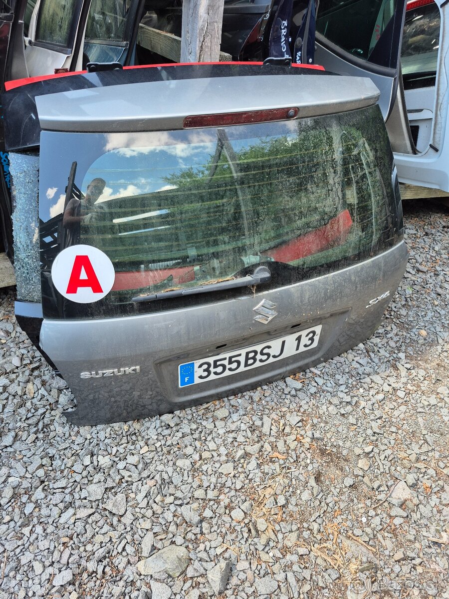 Suzuki SX4 Fiat Sedici 2006-2014 zadné dvere