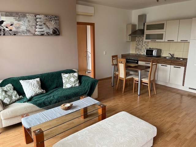 Prenájom 2 izbový byt Nitra, Chrenová TOP lokalita