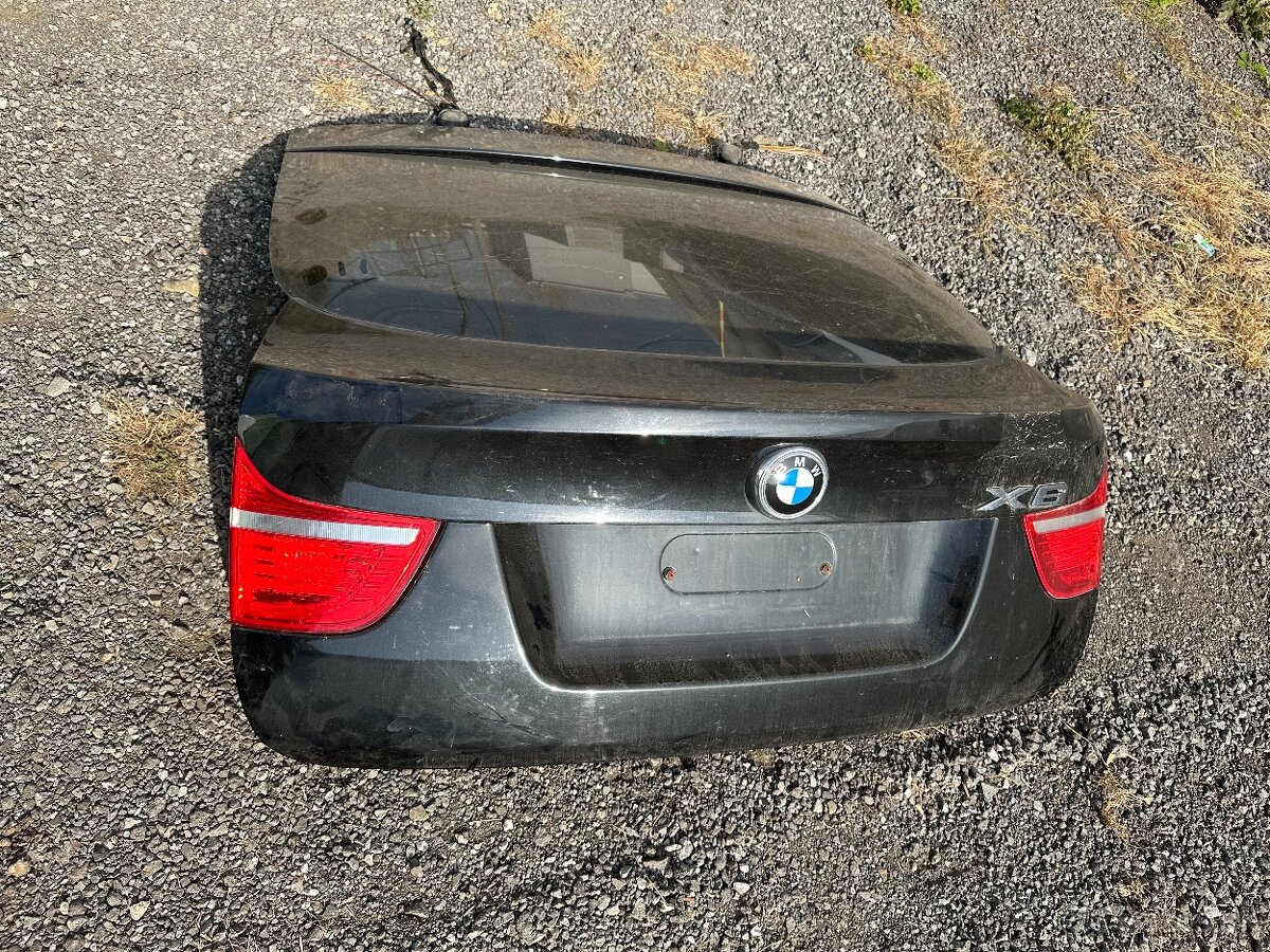 Zadný kufor Zadna kapota bmw x6 e71
