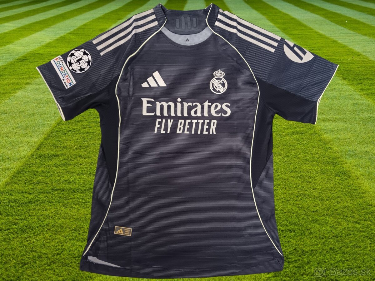 dres Real Madrid CF edícia 25/26 Authentic tmavomodrá -