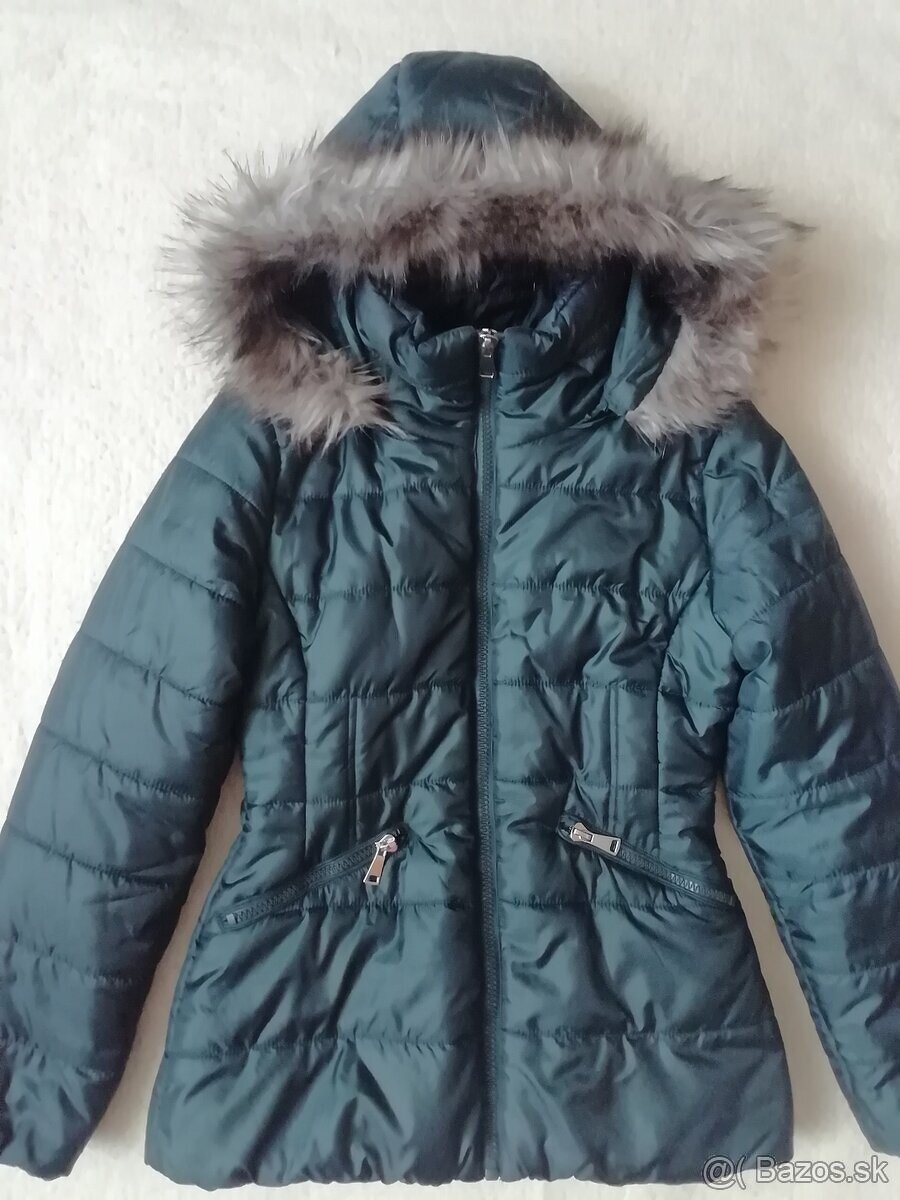 Zelena bunda Orsay a Mohito