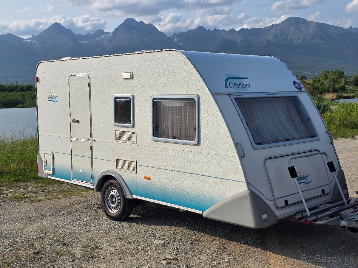 Knaus Eifelland 395 - 2001, predstan spolu so strieskou