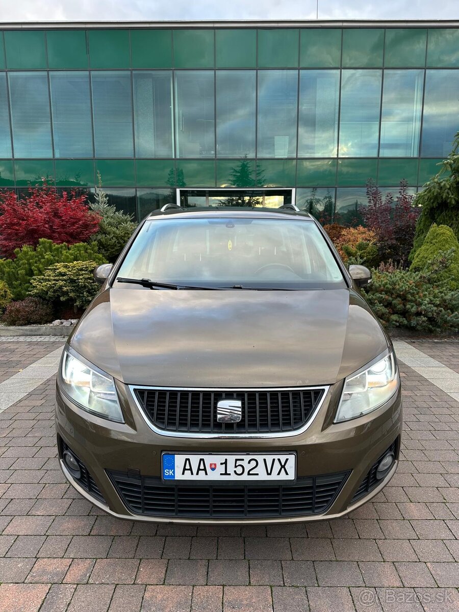 Prenájom auta - Seat Alhambra