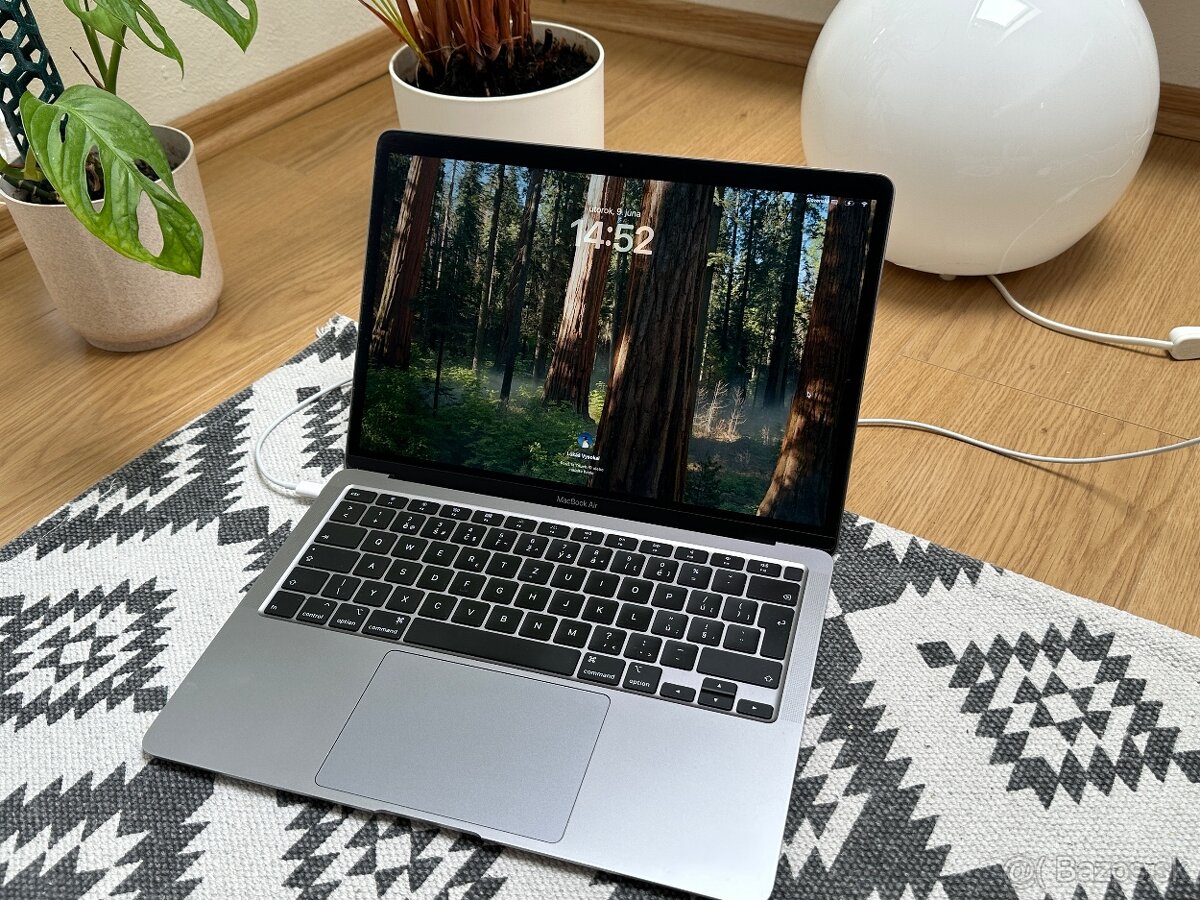 MacBook Air 13" (2020) – Skvelý stav