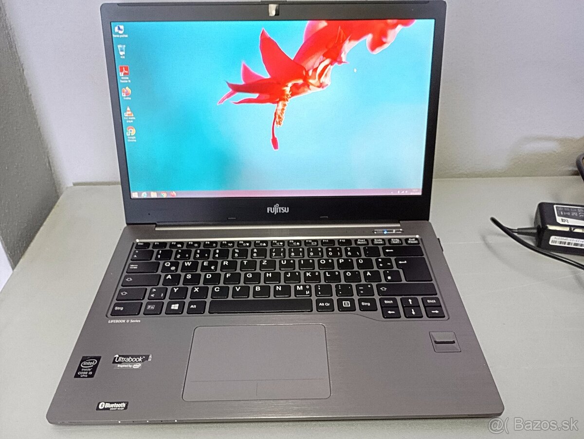 predám notebook FUJITSU LIFEBOOK U904 , WINDOWS 8