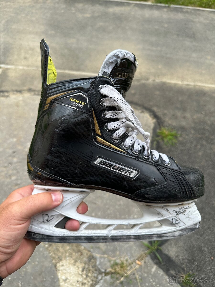 Hokejove Korcule Bauer Supreme Ignite Pro