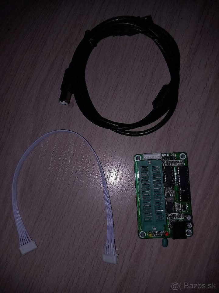 PIC K150 Programátor integrovaných obvodov
