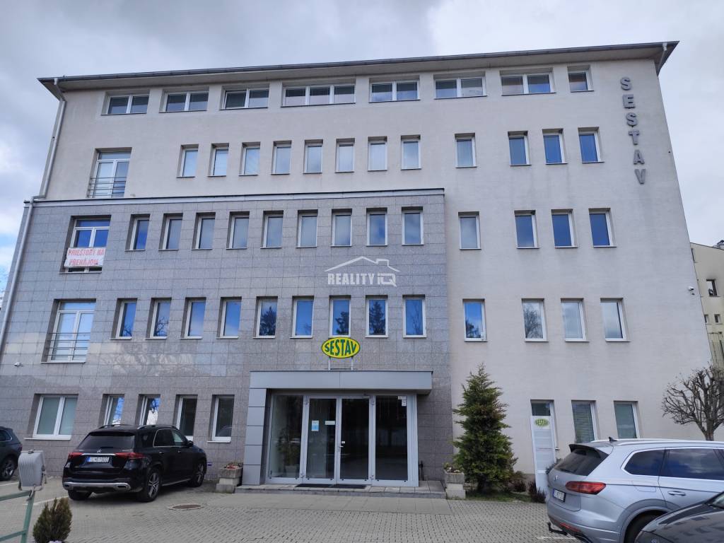 Na prenájom kancelárske priestory 300 m2, Ilava