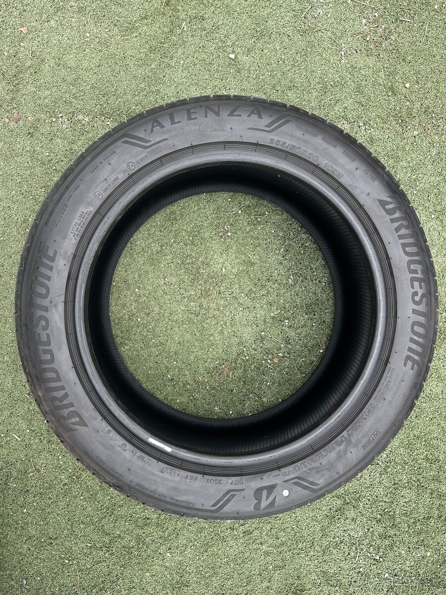 Bridgestone Alenza 001 - 255/50 R20 109H XL AO