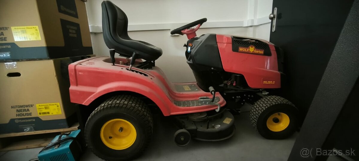 Trávny traktor WolfGarten 92.165 H