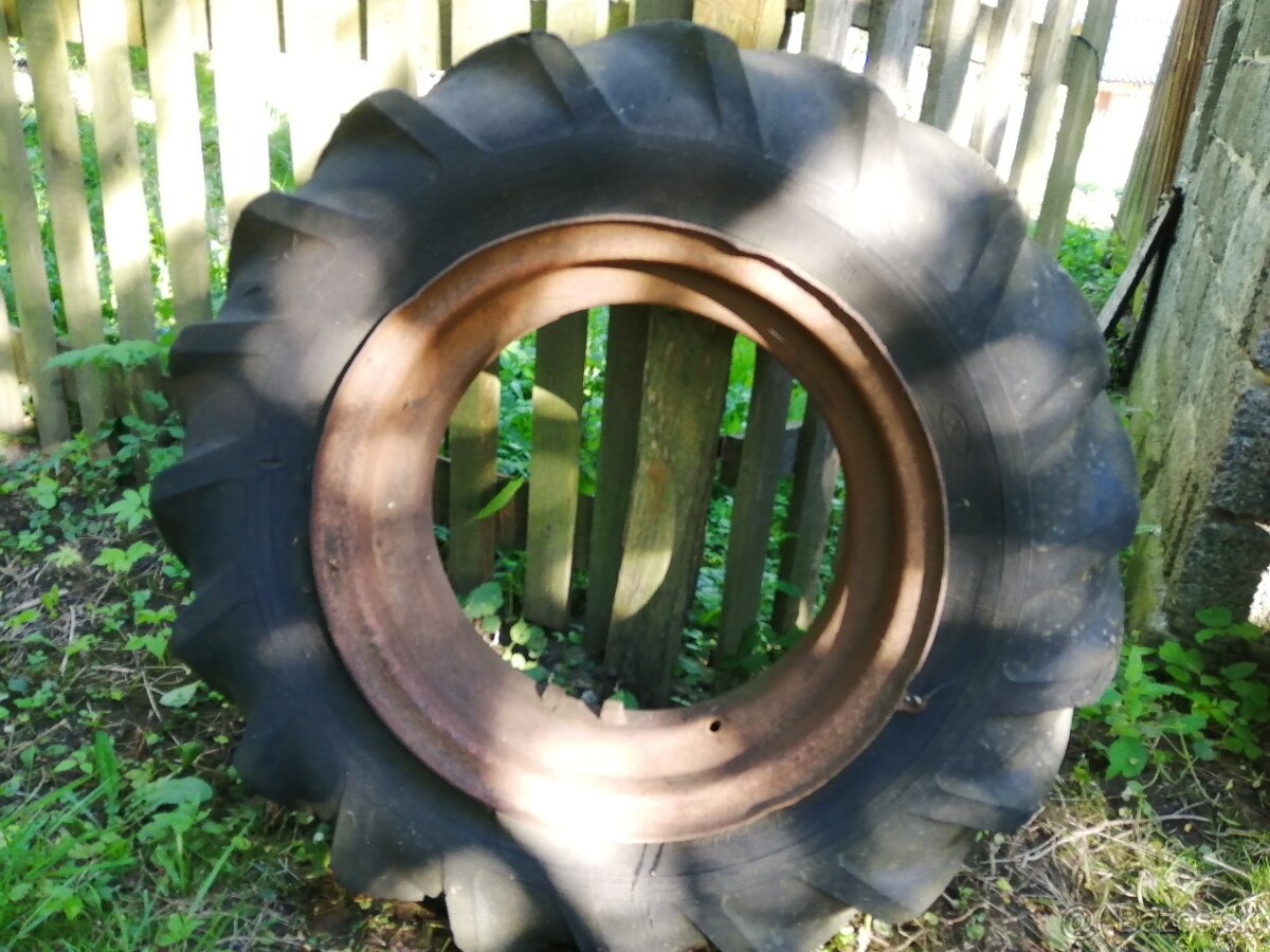 Zetor 25 zadne kolesa