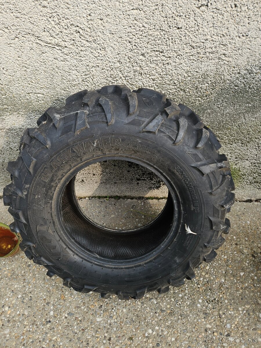 Pneu teréne