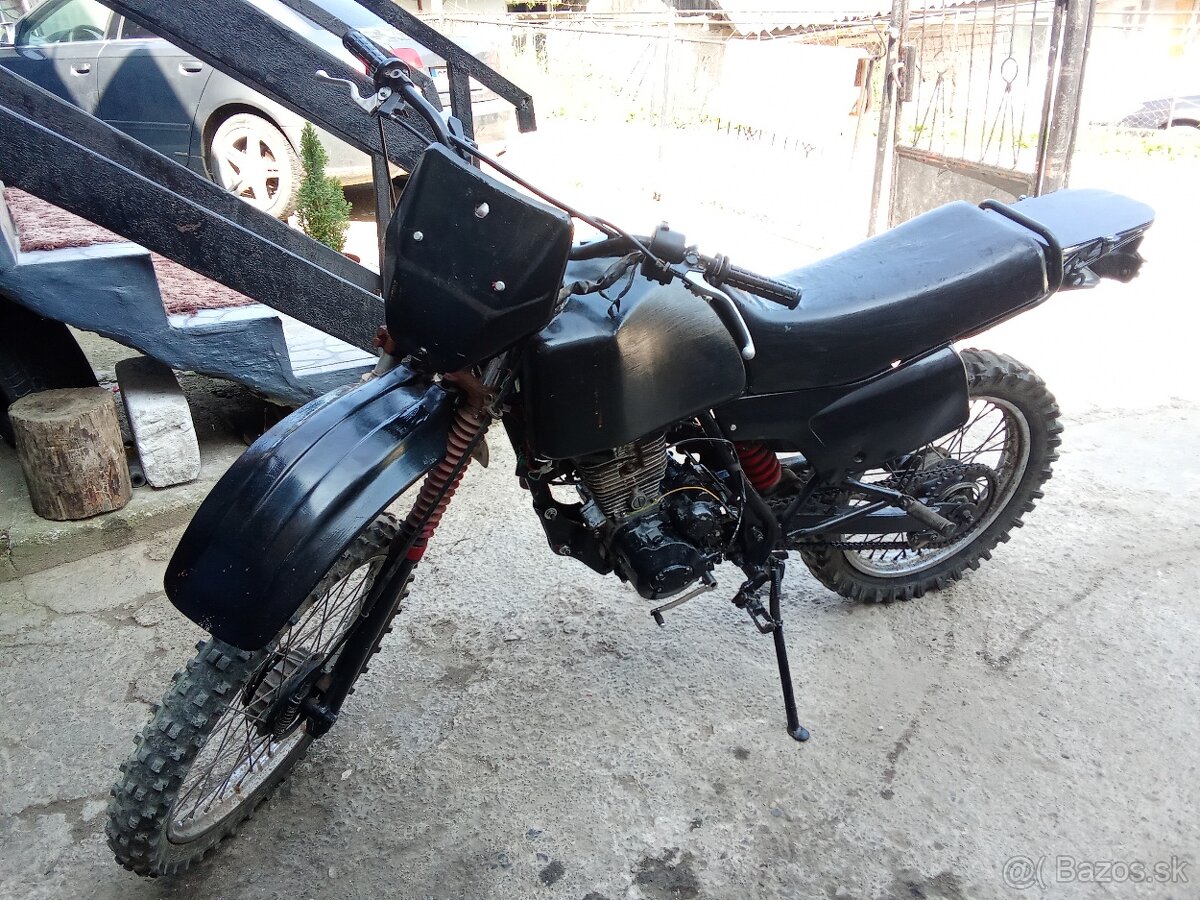 Predám moto 250ccm za 449