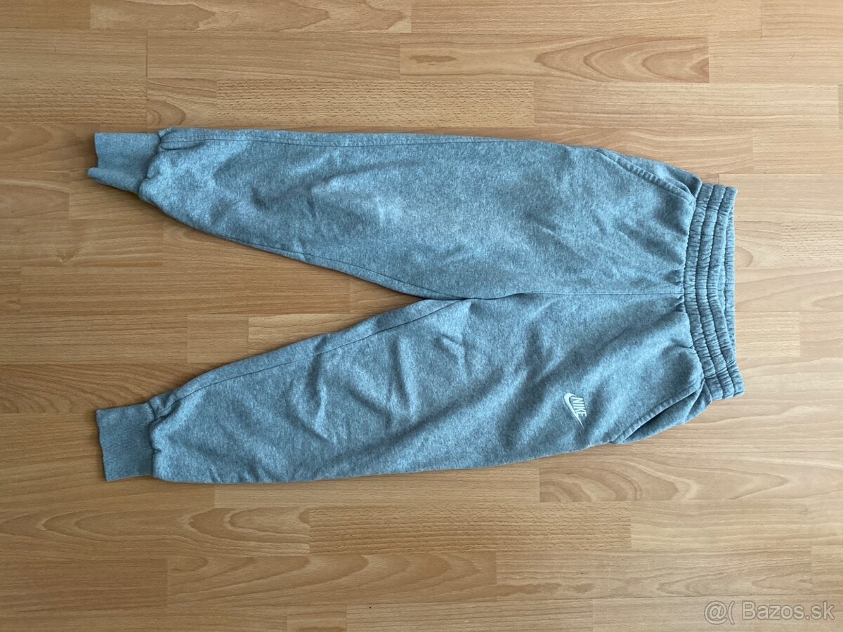 Tepláky NIKE