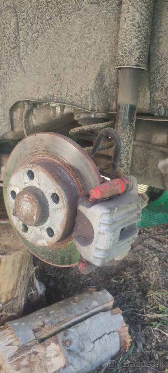 Brzdové strmene 1.9 tdi