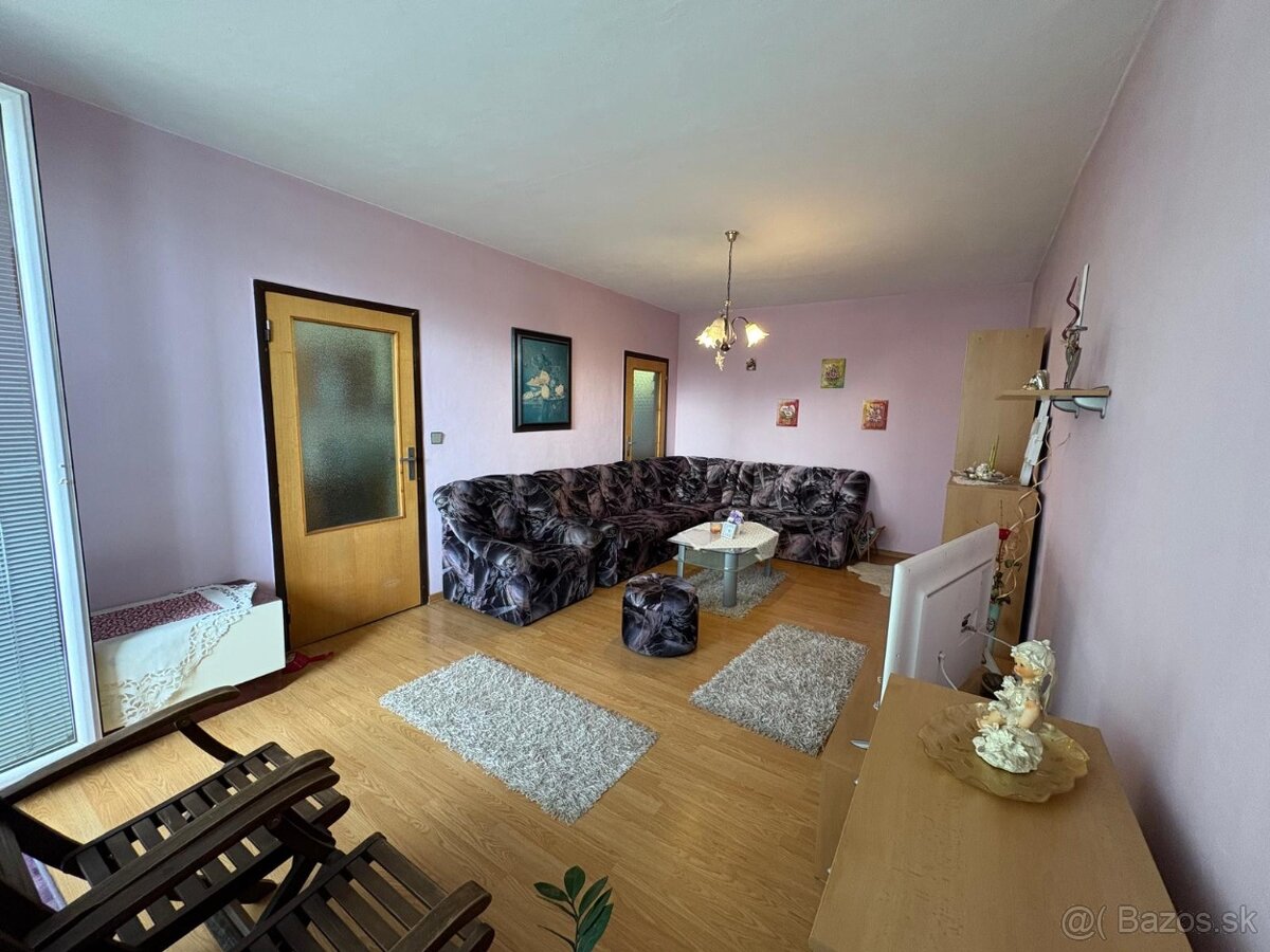 EXKLUZÍVNE Predaj 3-izbový byt v tichej lokalite, Chynorany.