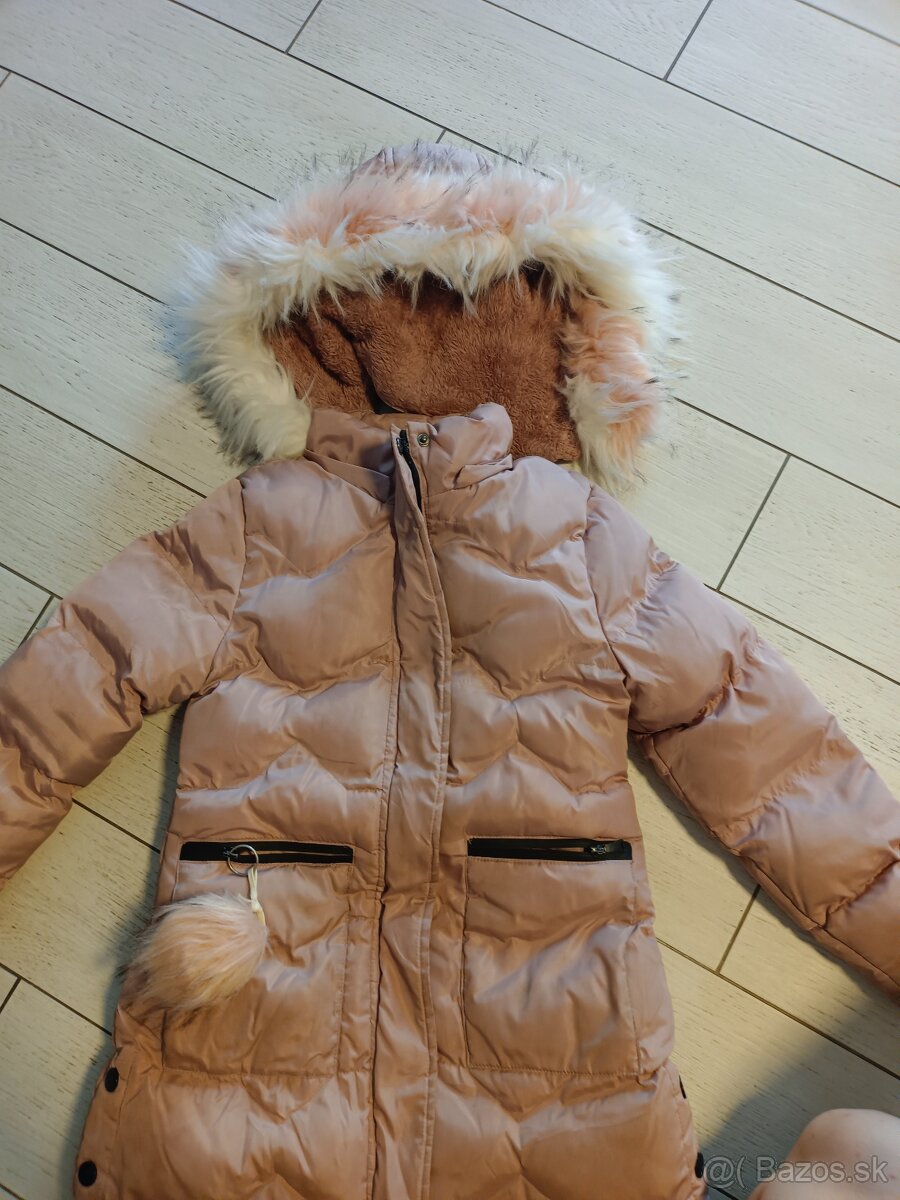 Zíimná dievčenská vetrovka