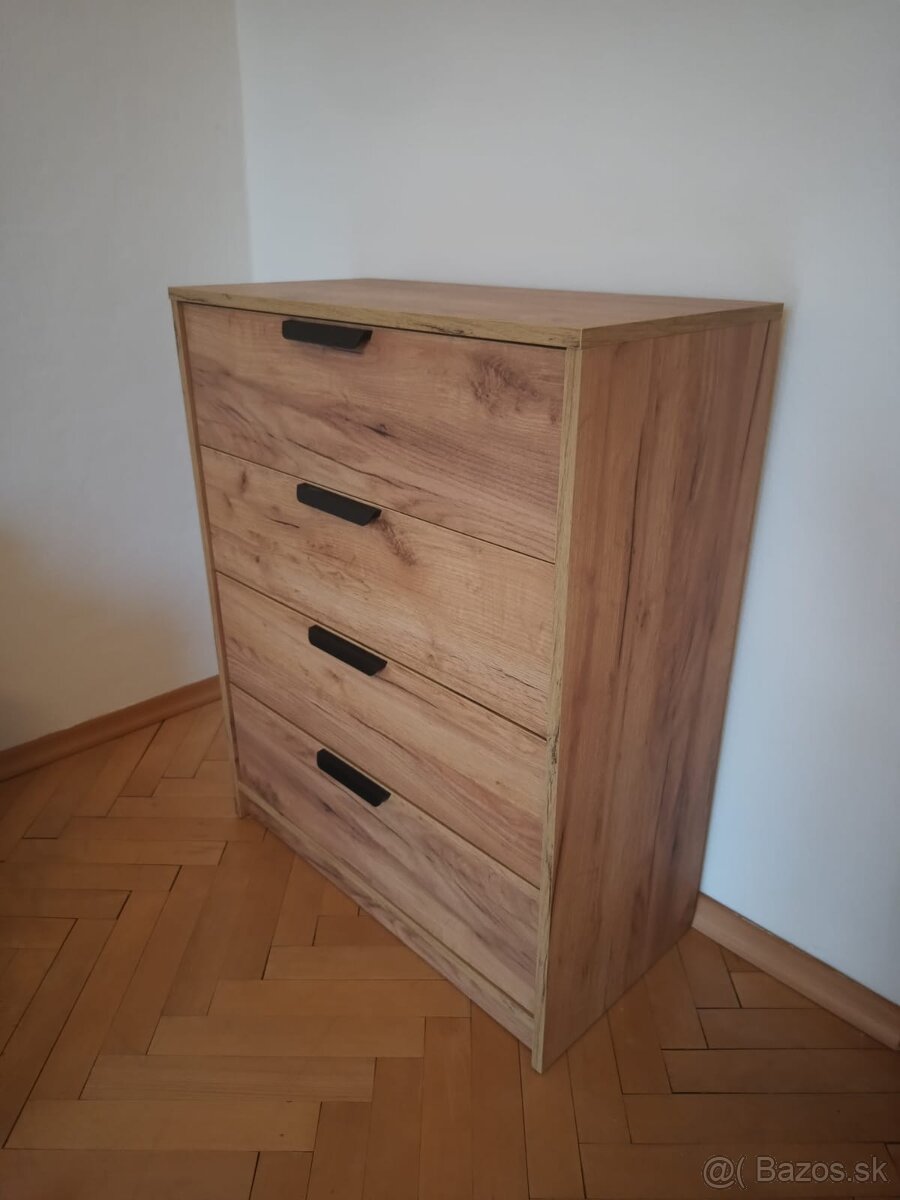 Predáme krásnu komodu z Jysku v TOP stave