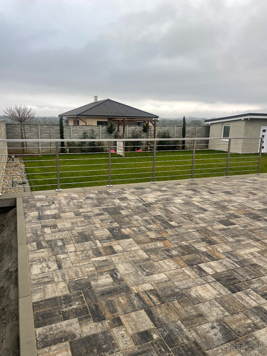 Nerezové zábradlie,brány,doplnky.