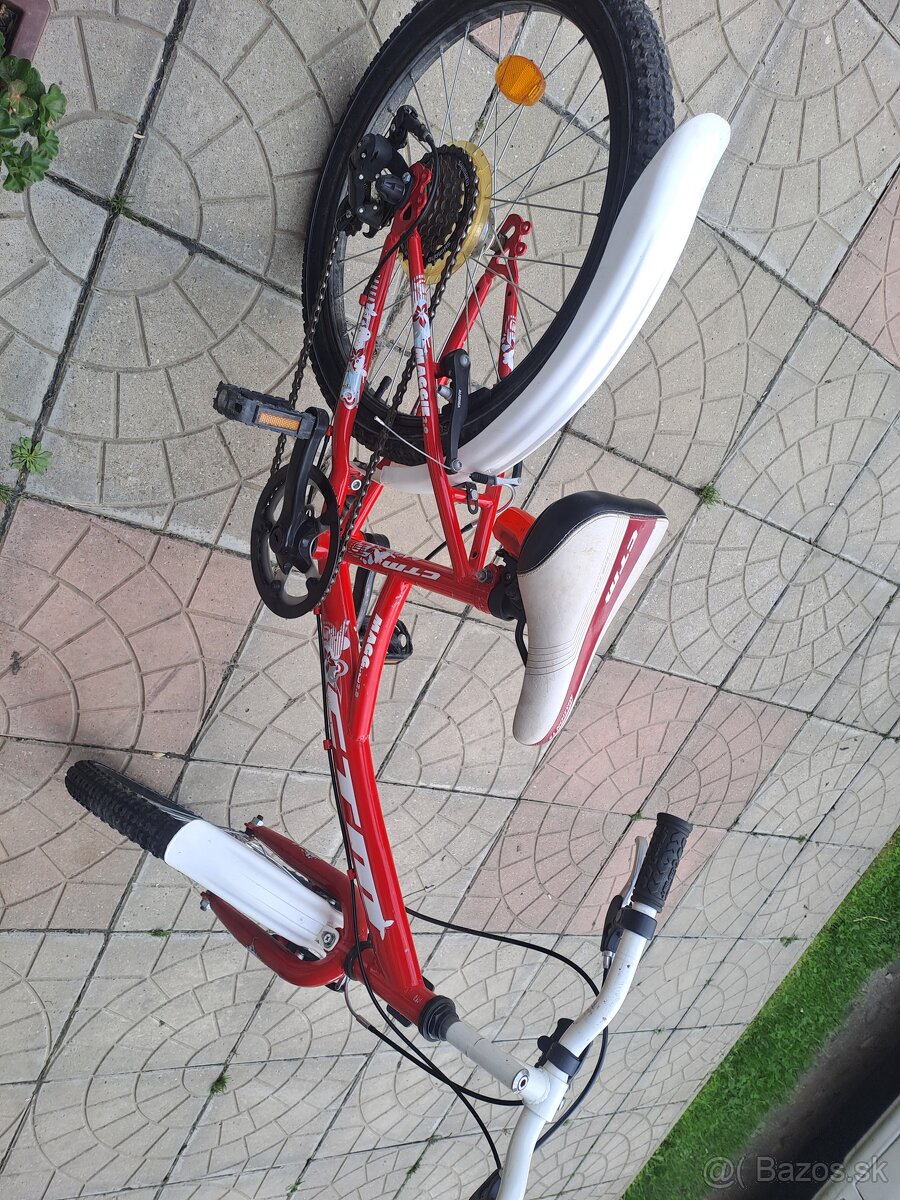 Detsky bicykel.