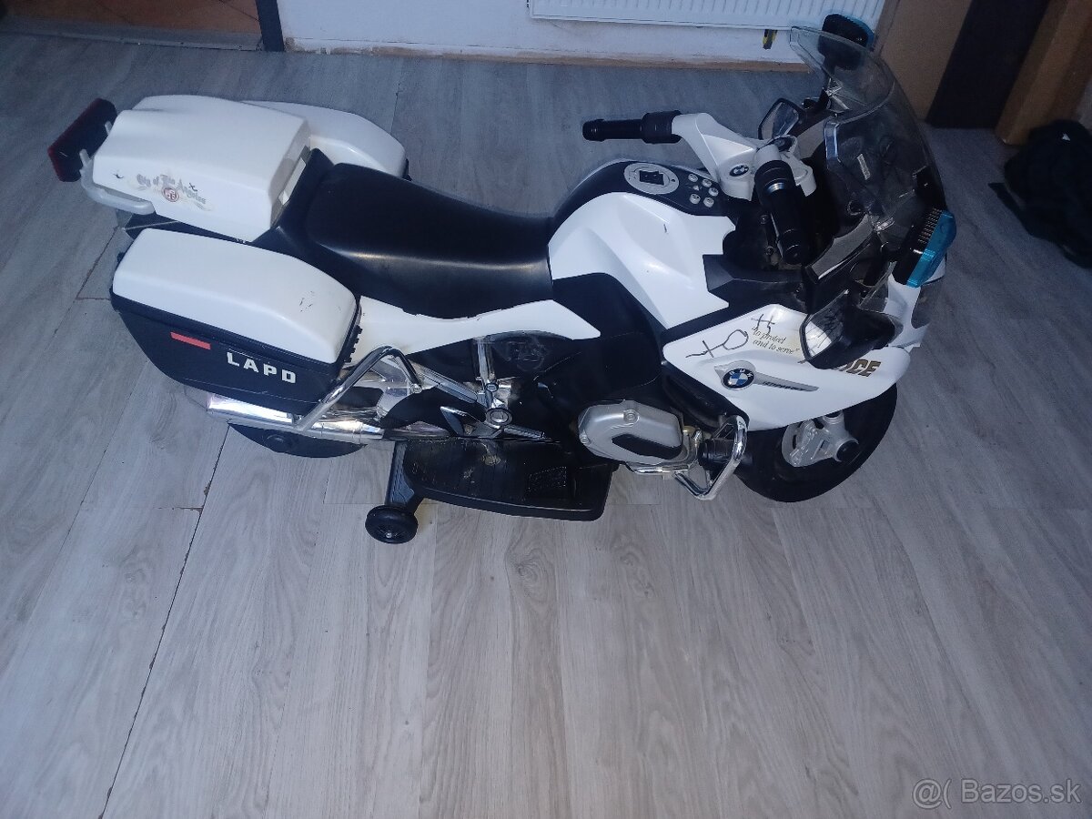 Predam asi rok viuzitu motorku