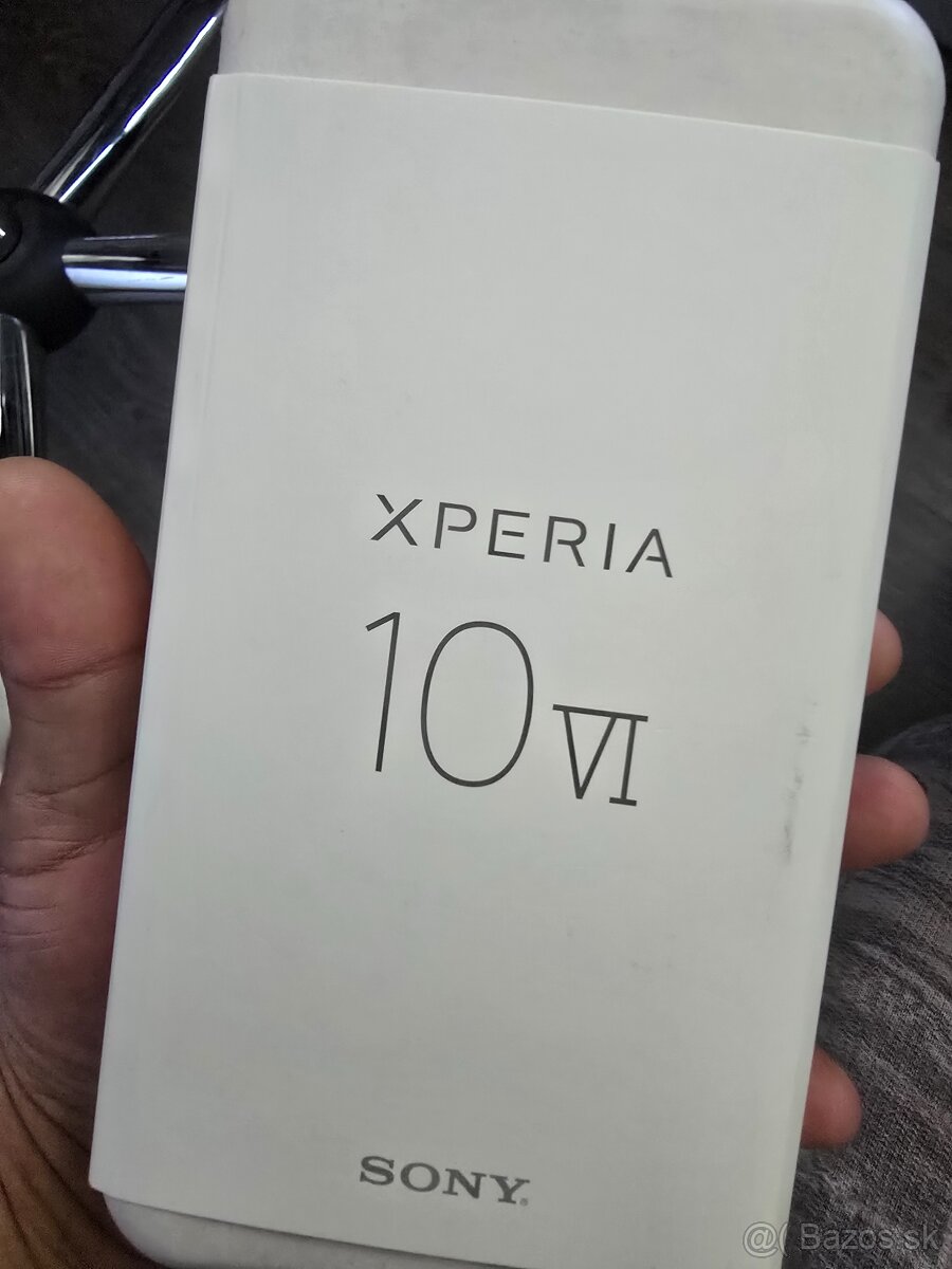 Xperia 10 VI 300e