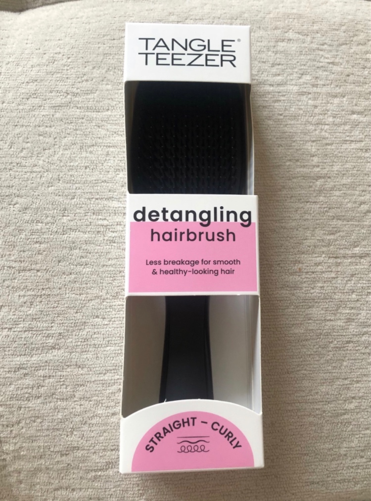 ————-Nová čierna kefa na vlasy Tangle Teezer, 6.30 E————-