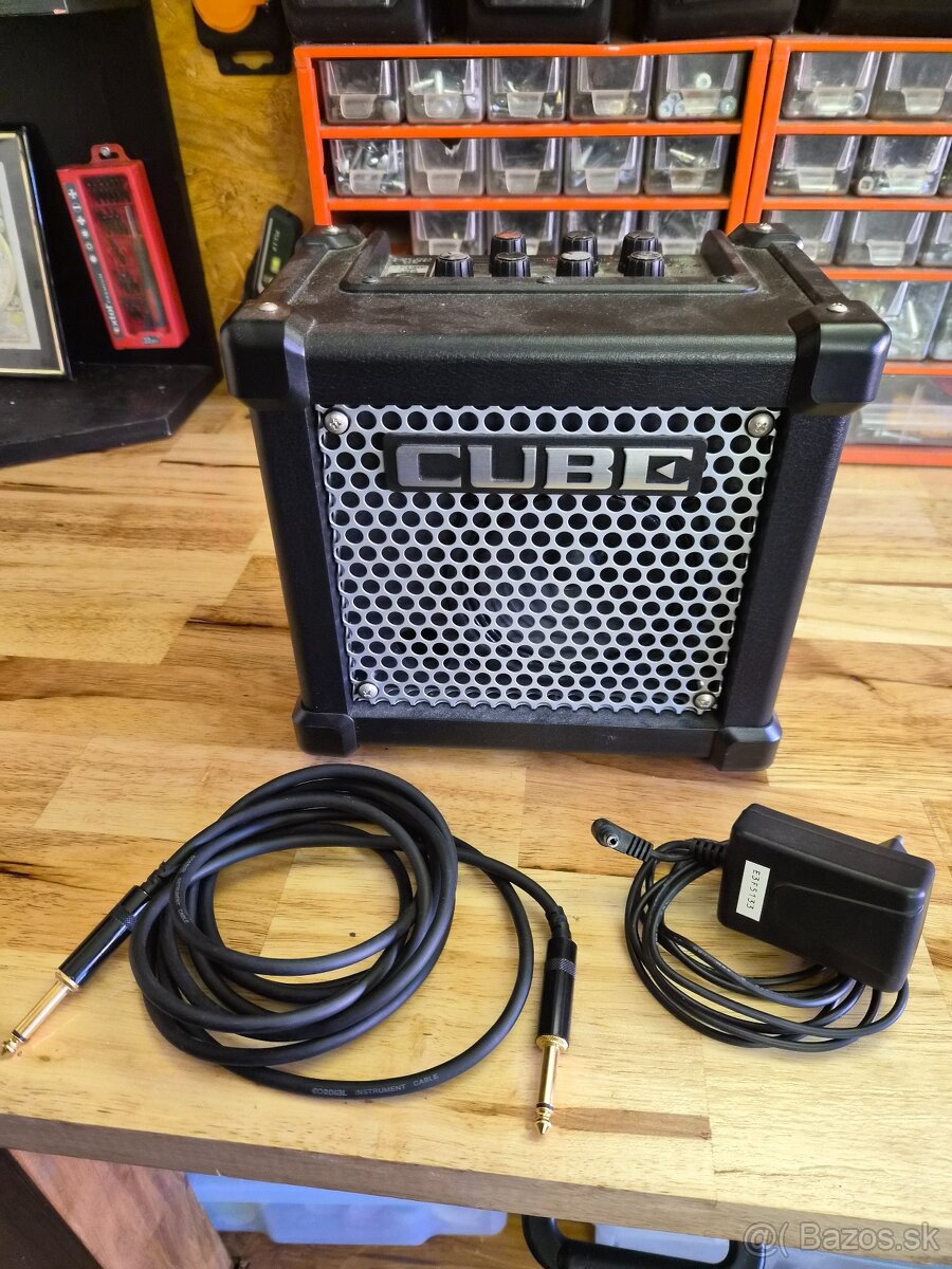 Predám gitarové kombo ROLAND CUBE 10 GX