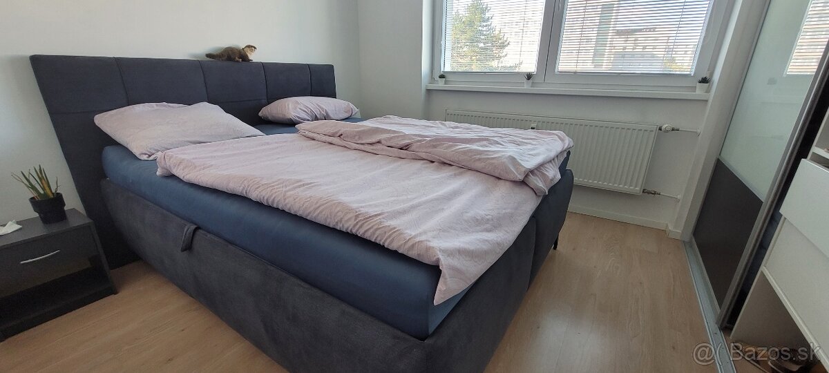 Fines posteľ 160200